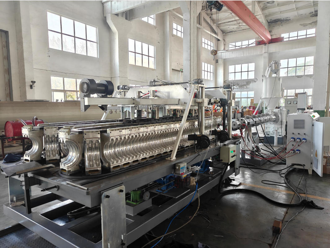 Double Wall Corrugated Pipe Extrusion Line with 38CrMoAlA Material 220-440V Voltage and 75-250mm Specification