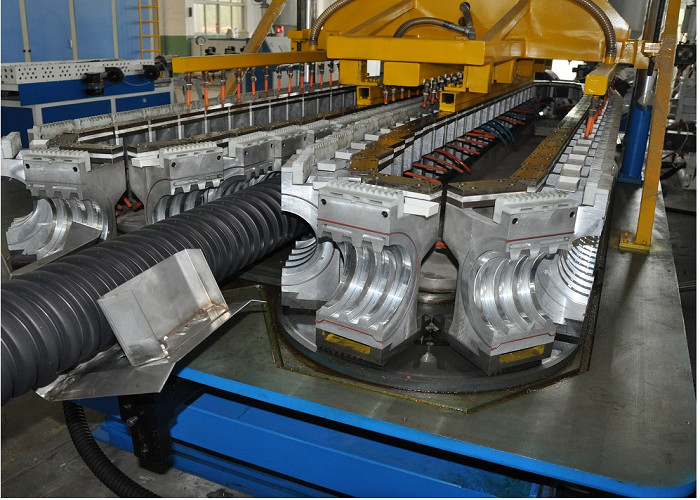 HDPE / PVC / PE Single Wall Corrugated Pipe Extrusion Line Carbon Pipe Making Machinery