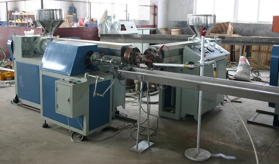 Plastic Soft Pipe Extrusion Line , PVC Steel Wire Reinforced Pipe Extrusion