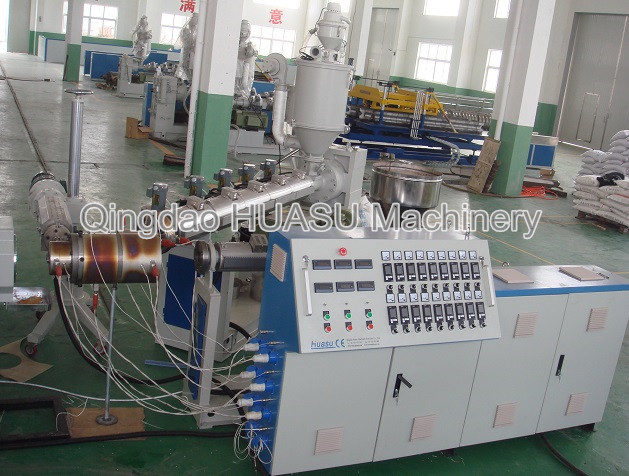 High accuracy Cable Protection Pipe Extrusion Line / Electricity Huge Caliber Pipe Machinery