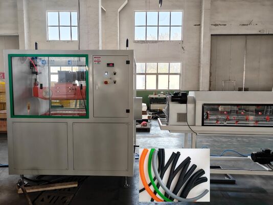 Double Wall Corrugated Pipe Extrusion Line with Screw Ratio 33:1, Water Cooling, and Siemens PLC Control