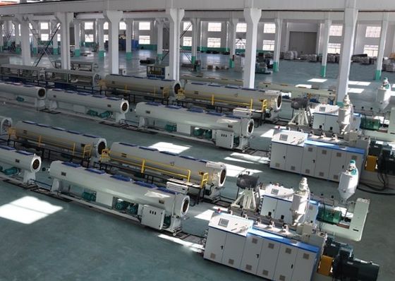 Water Supply 260kg/H 75kw OD200mm PE Pipe Extrusion Line